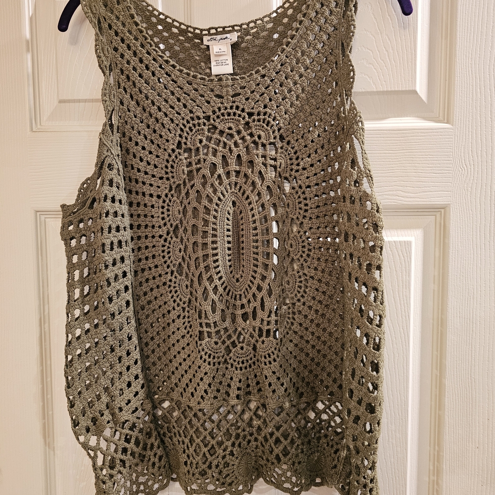 Ultra Pink Crochet Sleeveless Tank Top
